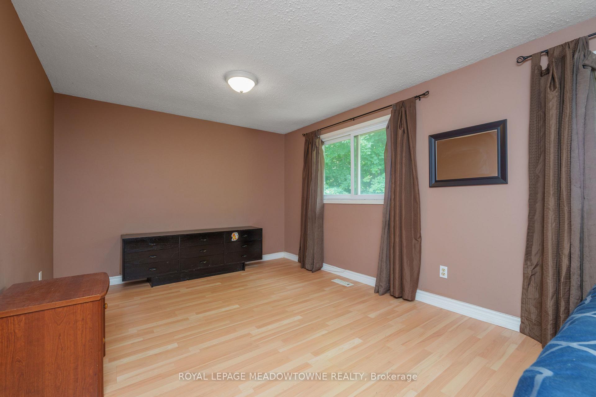 Photo 26 of 48 Elmvale Avenue, Brampton, Heart Lake West — HOMEH