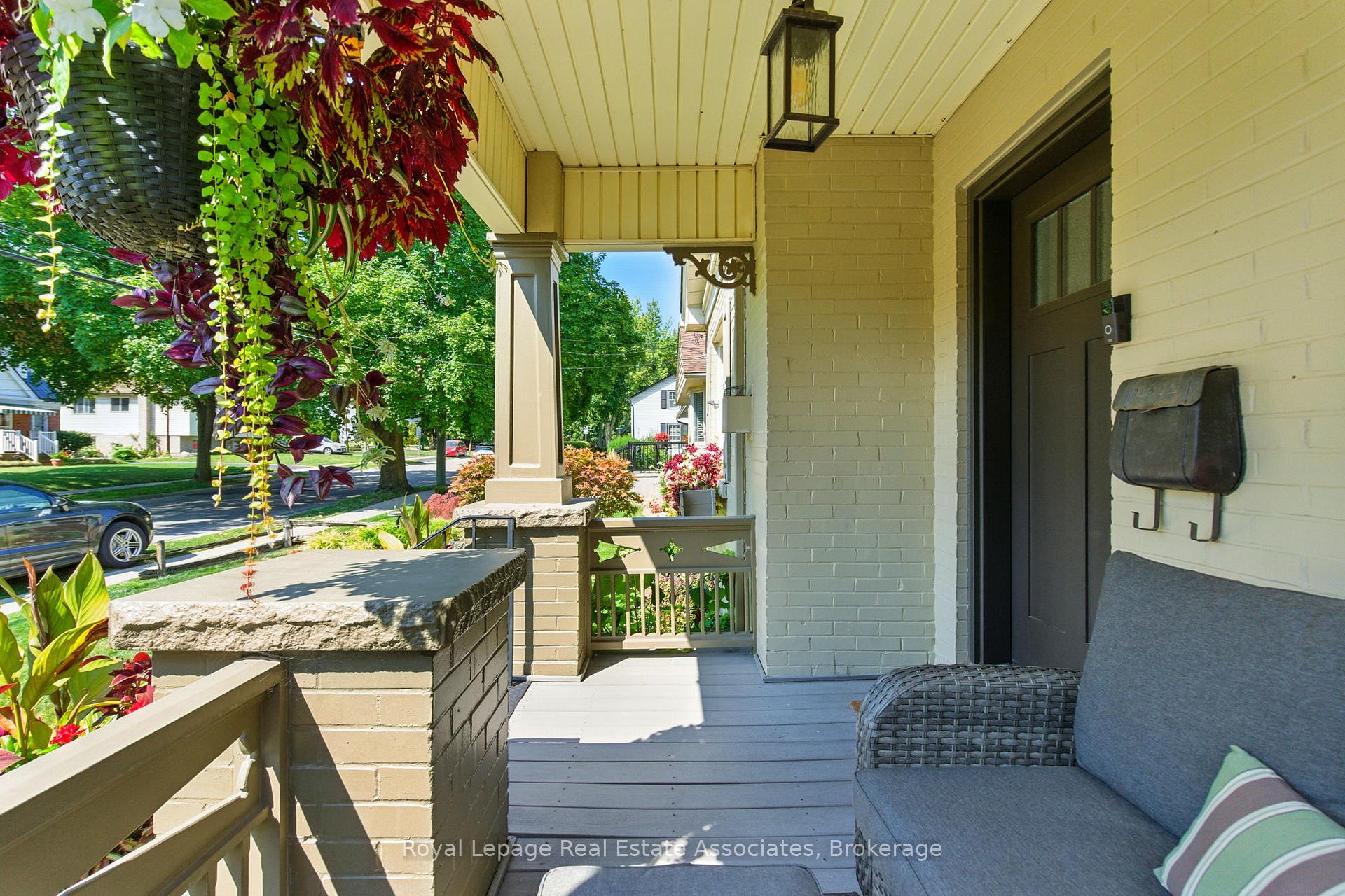 Photo 40 of 240 Mill Street N, Hamilton, Waterdown — HOMEH