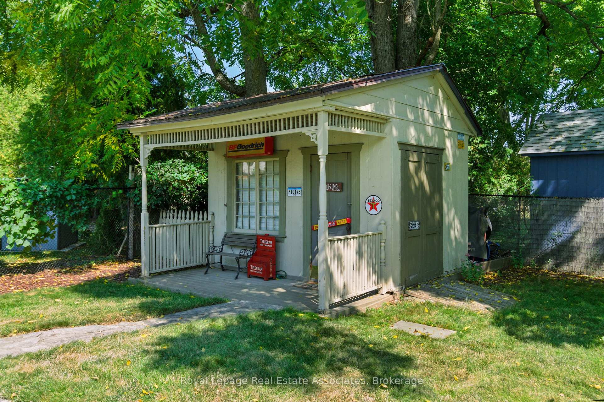 Photo 38 of 240 Mill Street N, Hamilton, Waterdown — HOMEH