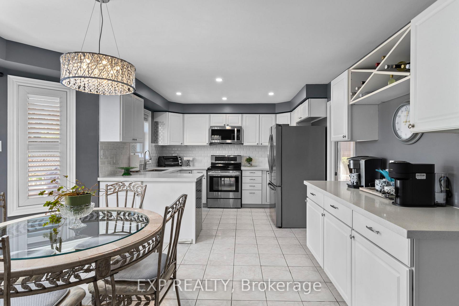 Photo 10 of 90 Bishop Drive, Barrie, Ardagh — HOMEH