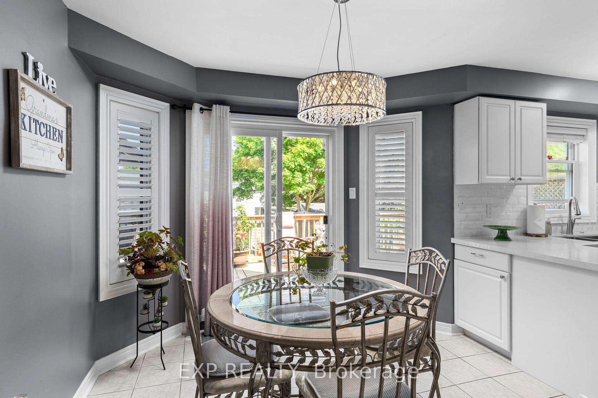 Photo 5 of 90 Bishop Drive, Barrie, Ardagh — HOMEH