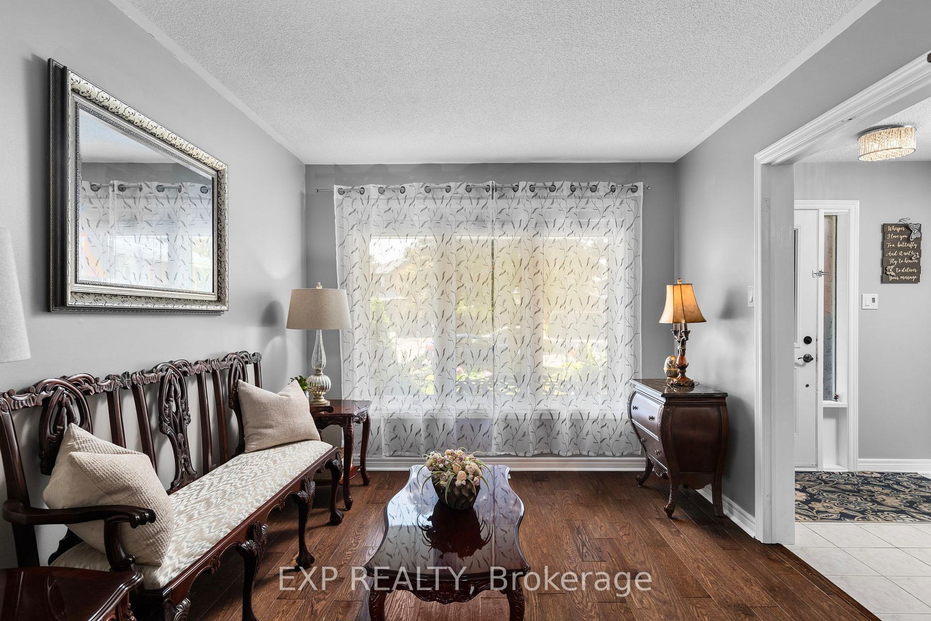 Photo 13 of 90 Bishop Drive, Barrie, Ardagh — HOMEH