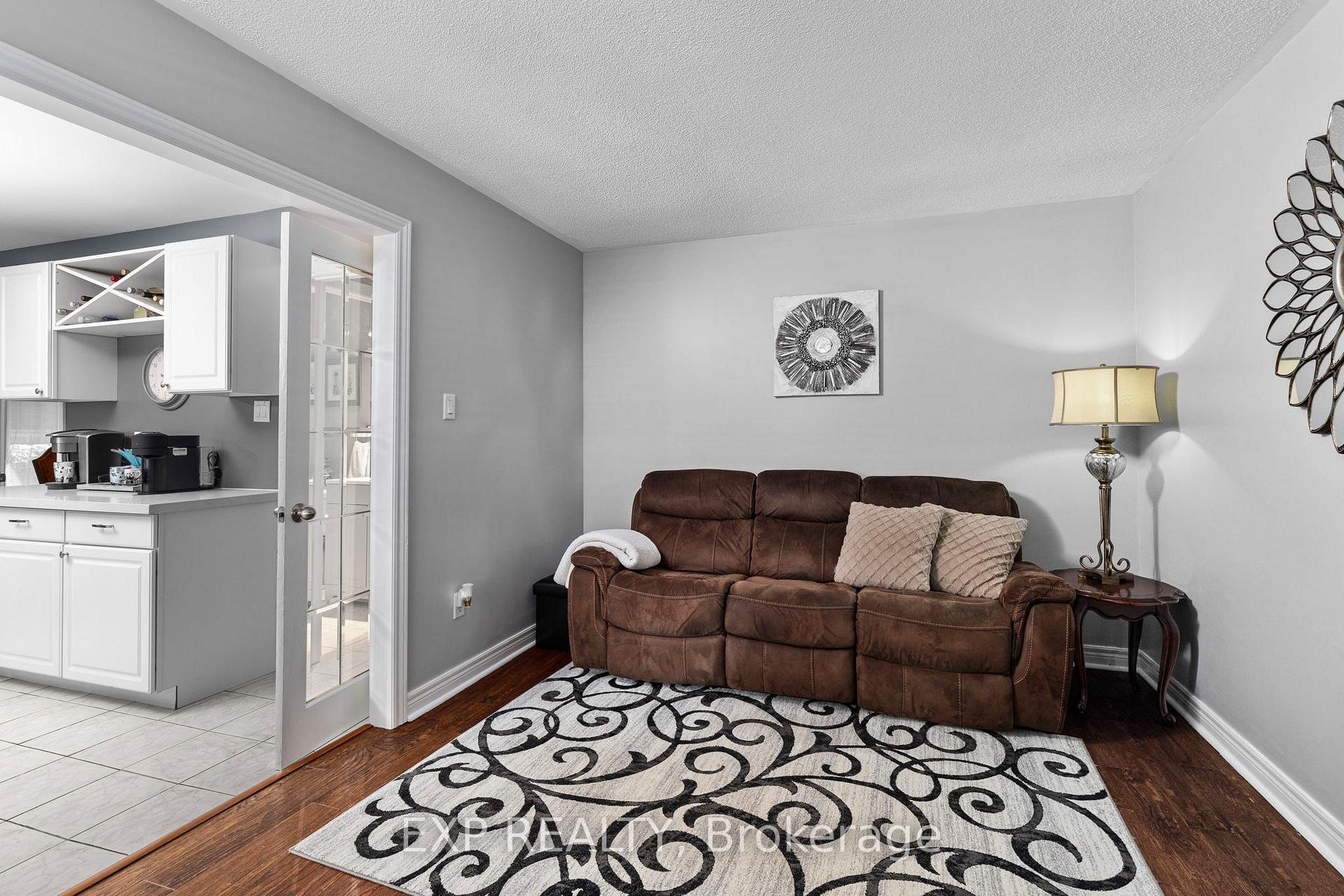 Photo 18 of 90 Bishop Drive, Barrie, Ardagh — HOMEH