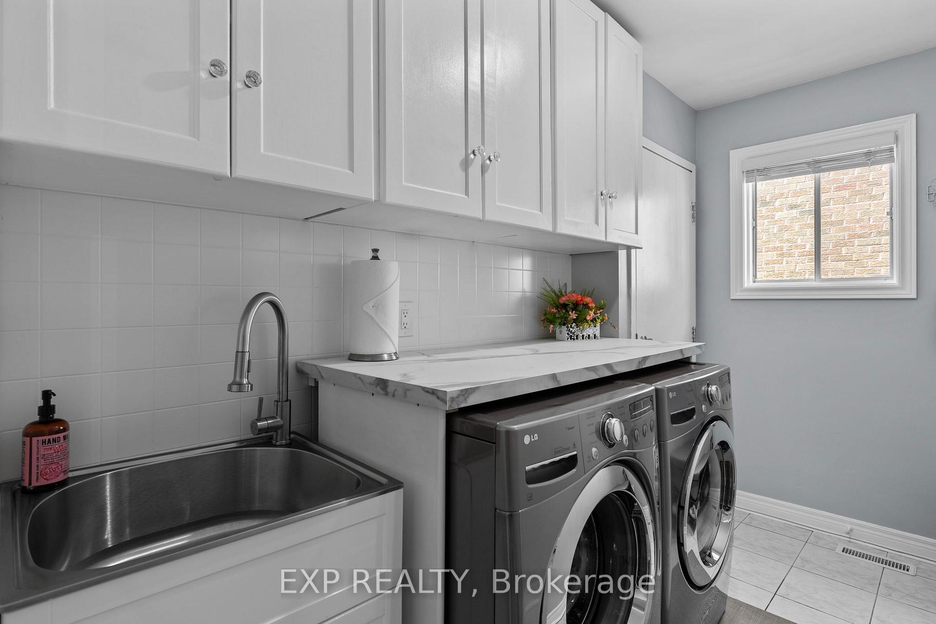 Photo 19 of 90 Bishop Drive, Barrie, Ardagh — HOMEH