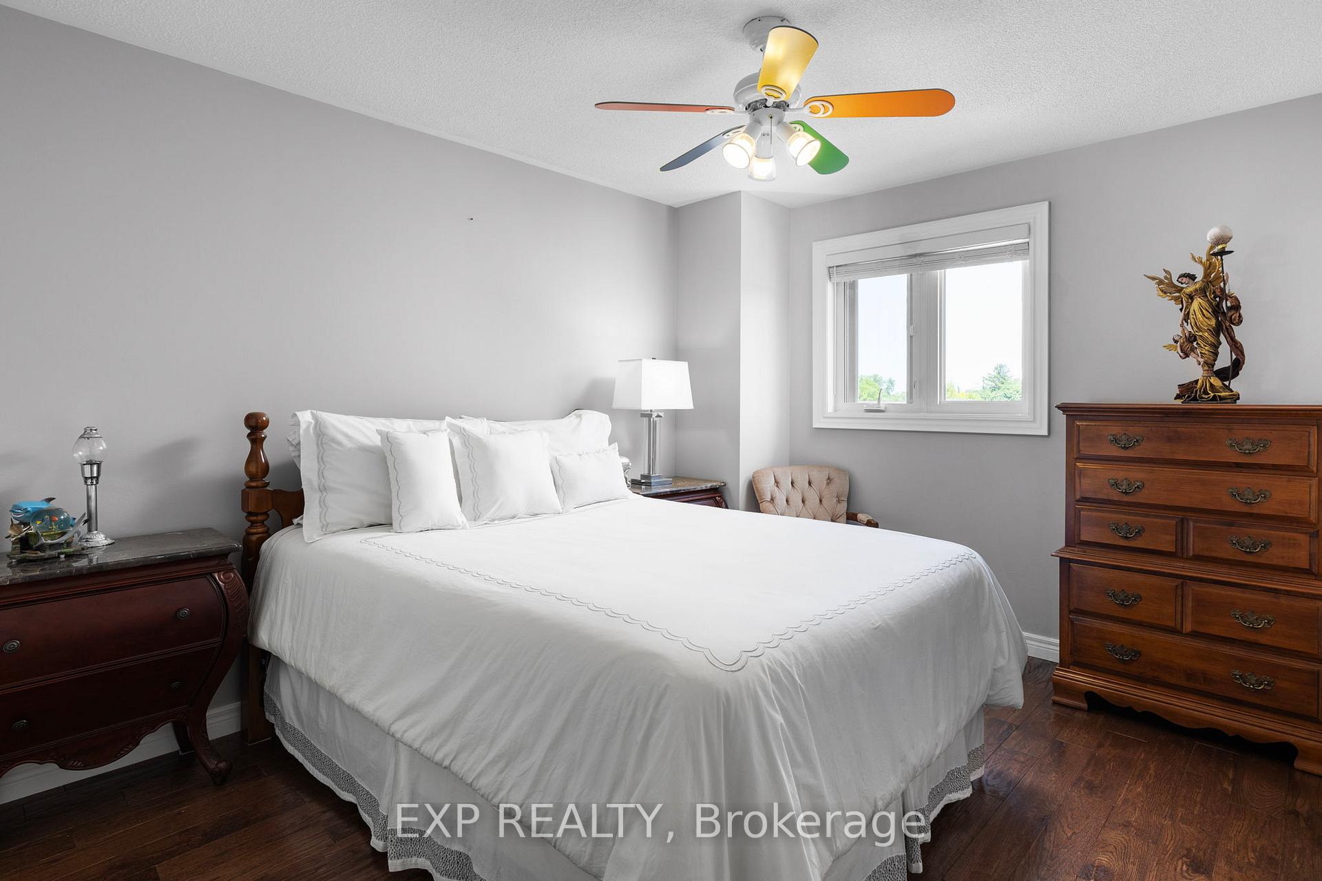 Photo 24 of 90 Bishop Drive, Barrie, Ardagh — HOMEH