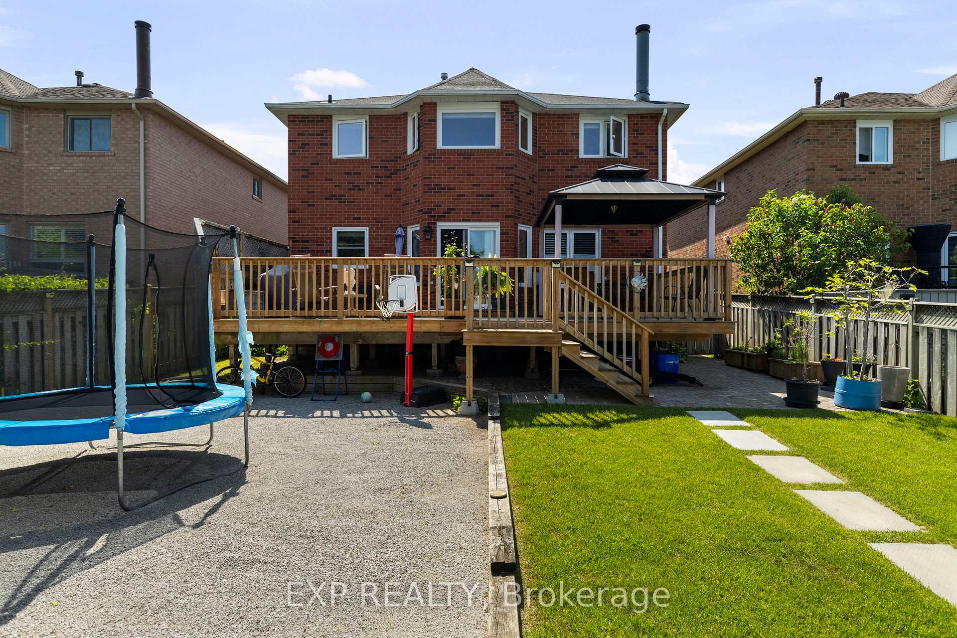 Photo 38 of 90 Bishop Drive, Barrie, Ardagh — HOMEH