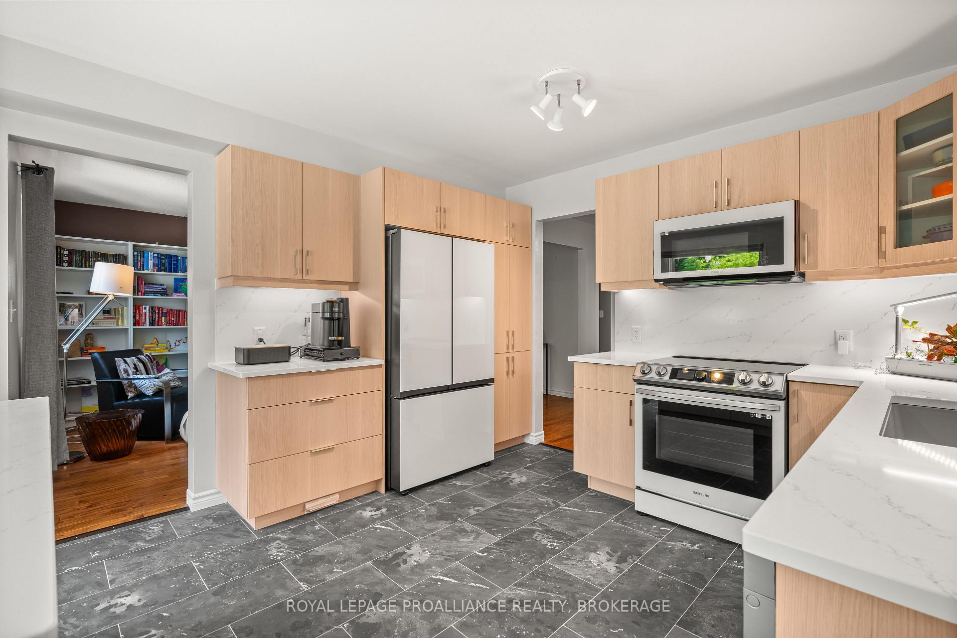Photo 21 of 1105 Dillingham Street, Kingston, North of Taylor-Kidd Blvd — HOMEH