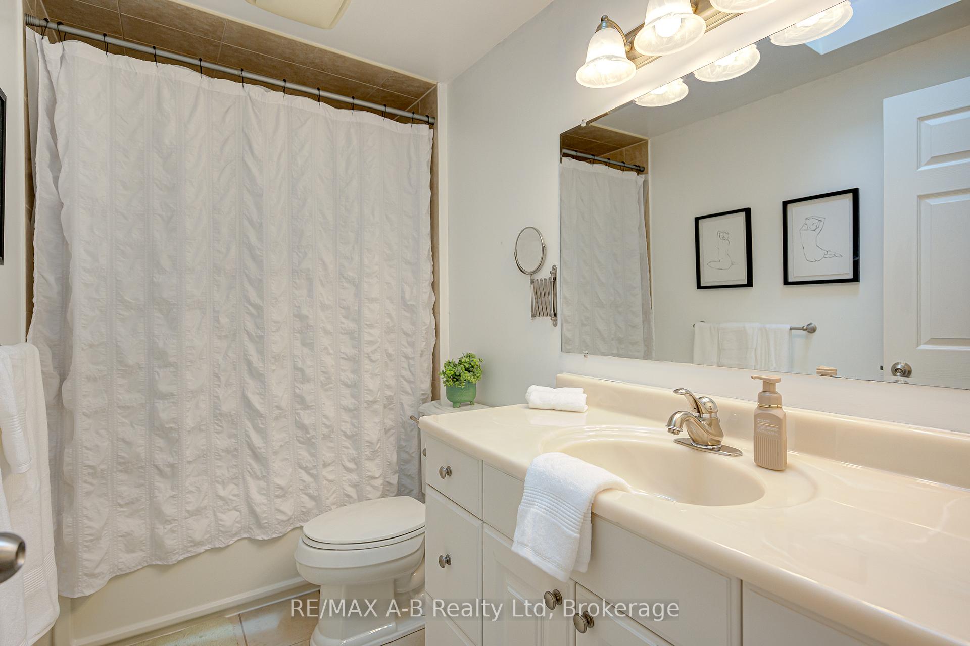Photo 6 of 27 Basin Crescent, Hamilton, Berrisfield — HOMEH