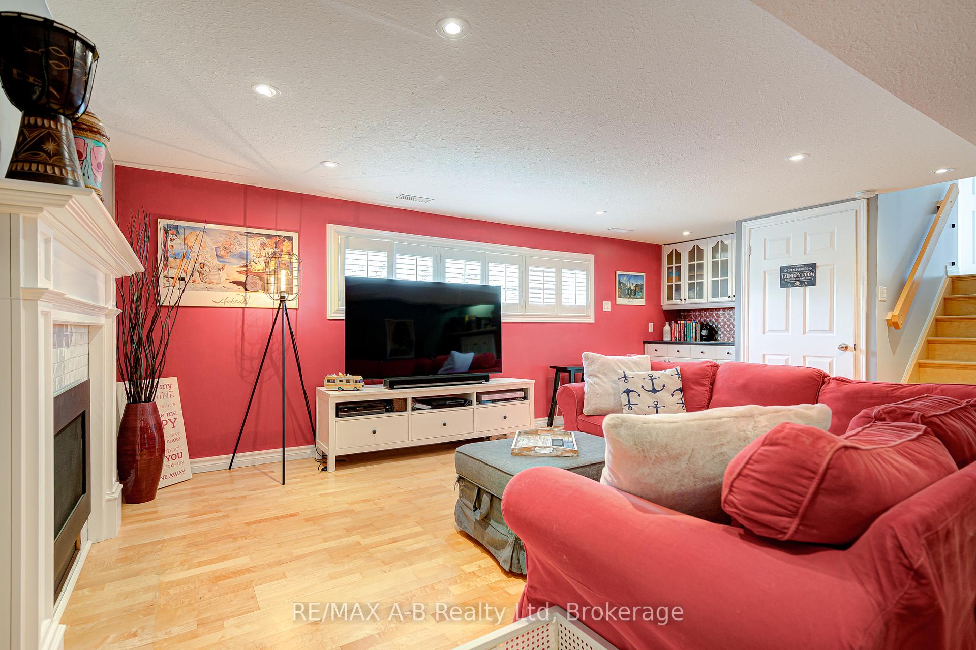 Photo 26 of 27 Basin Crescent, Hamilton, Berrisfield — HOMEH