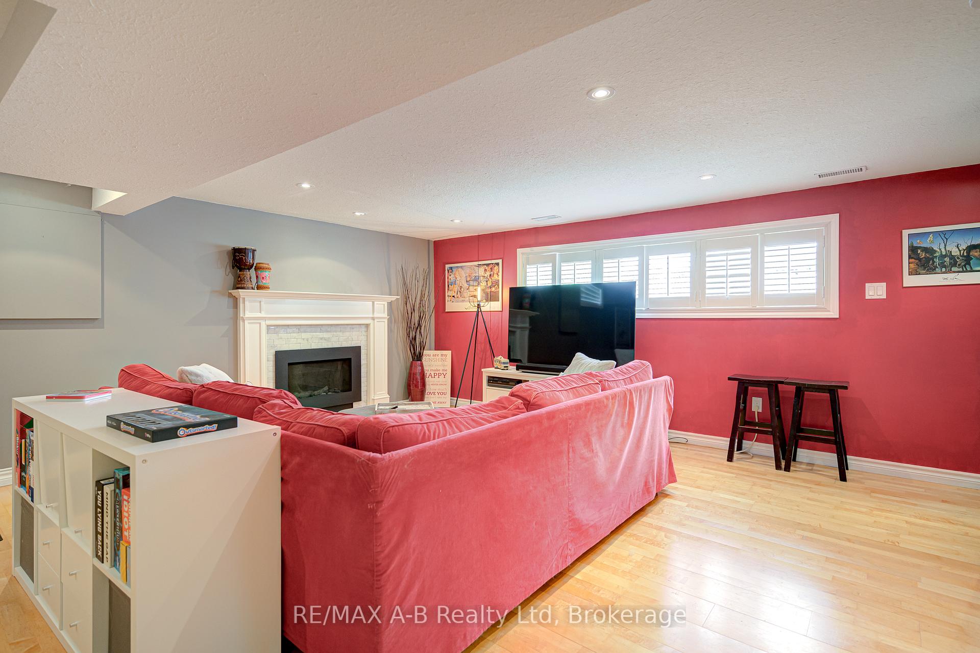 Photo 4 of 27 Basin Crescent, Hamilton, Berrisfield — HOMEH