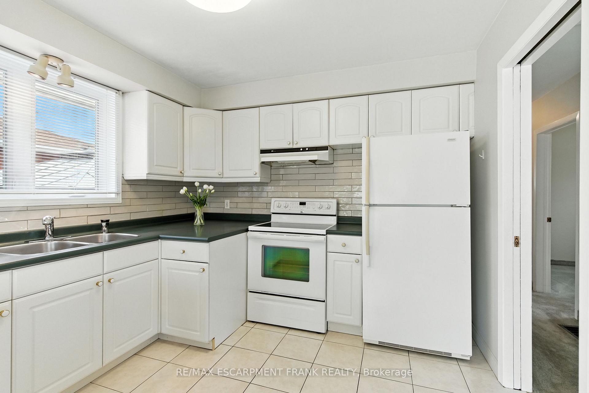 Photo 13 of 24 Meadowlark Drive, Hamilton, Bruleville — HOMEH