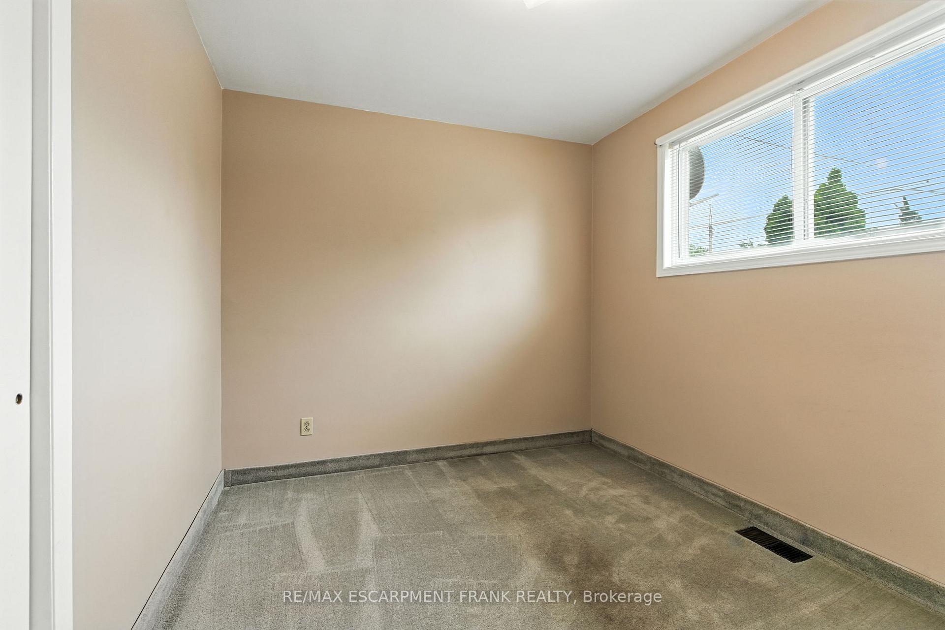 Photo 20 of 24 Meadowlark Drive, Hamilton, Bruleville — HOMEH