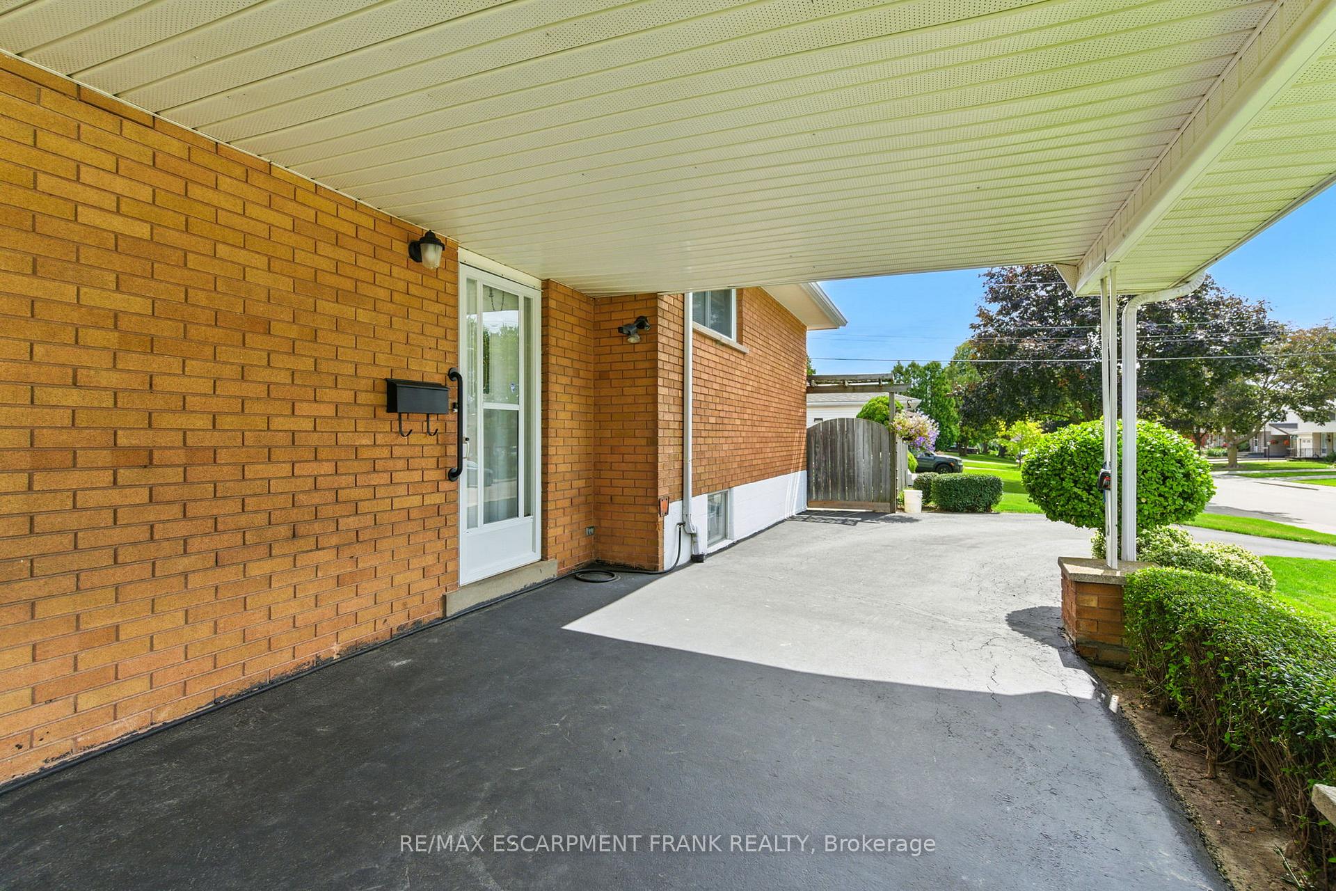 Photo 32 of 24 Meadowlark Drive, Hamilton, Bruleville — HOMEH