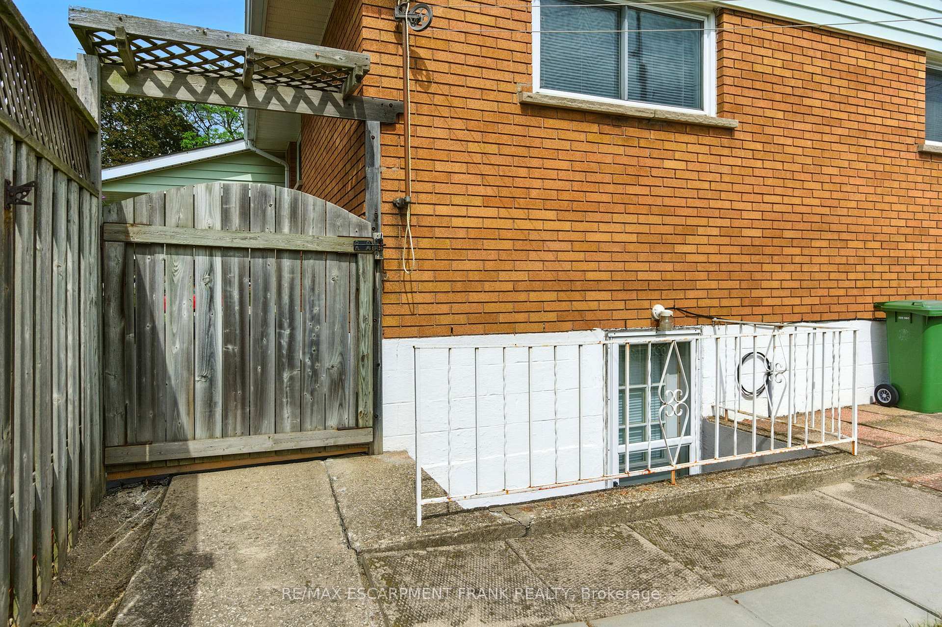Photo 44 of 24 Meadowlark Drive, Hamilton, Bruleville — HOMEH