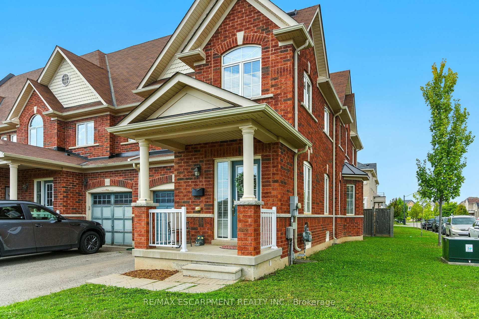 Photo 5 of 115 Skinner Road, Hamilton, Waterdown — HOMEH