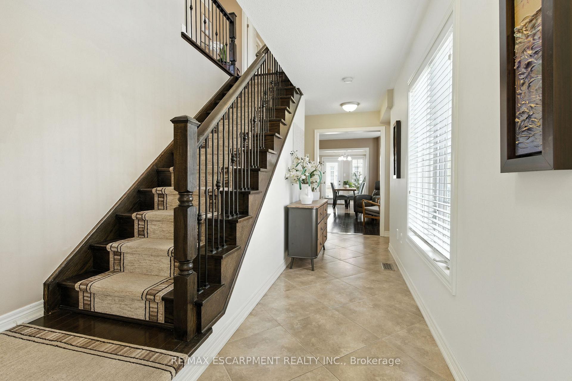 Photo 21 of 115 Skinner Road, Hamilton, Waterdown — HOMEH