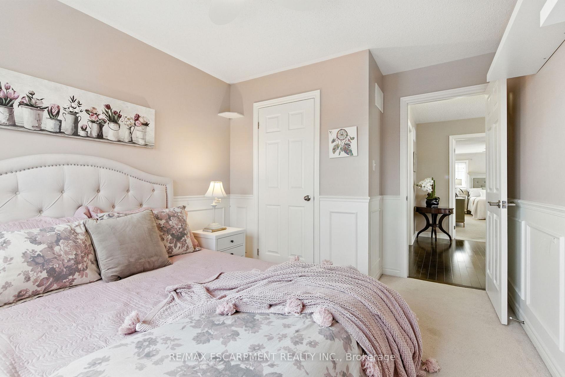 Photo 30 of 115 Skinner Road, Hamilton, Waterdown — HOMEH
