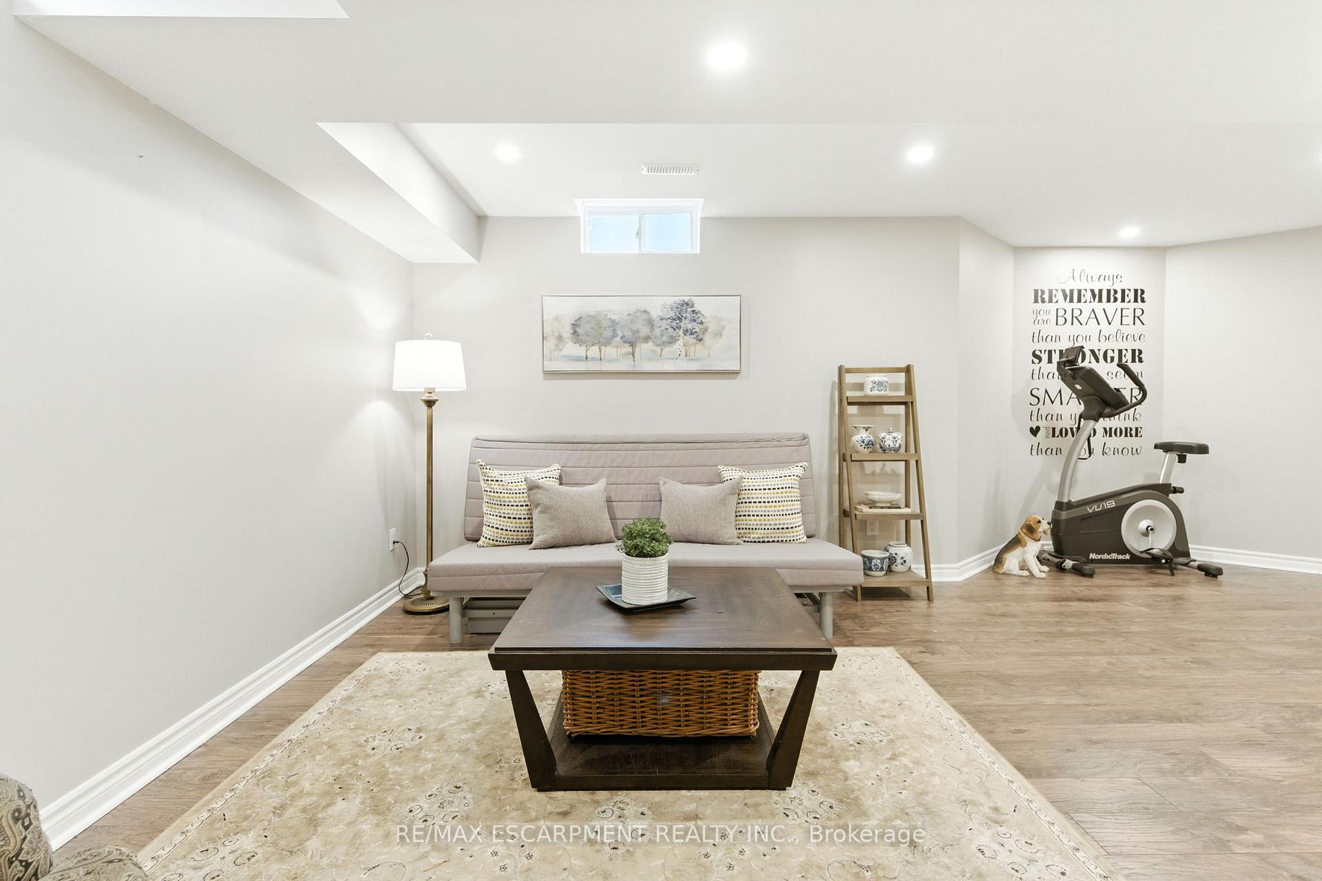 Photo 36 of 115 Skinner Road, Hamilton, Waterdown — HOMEH