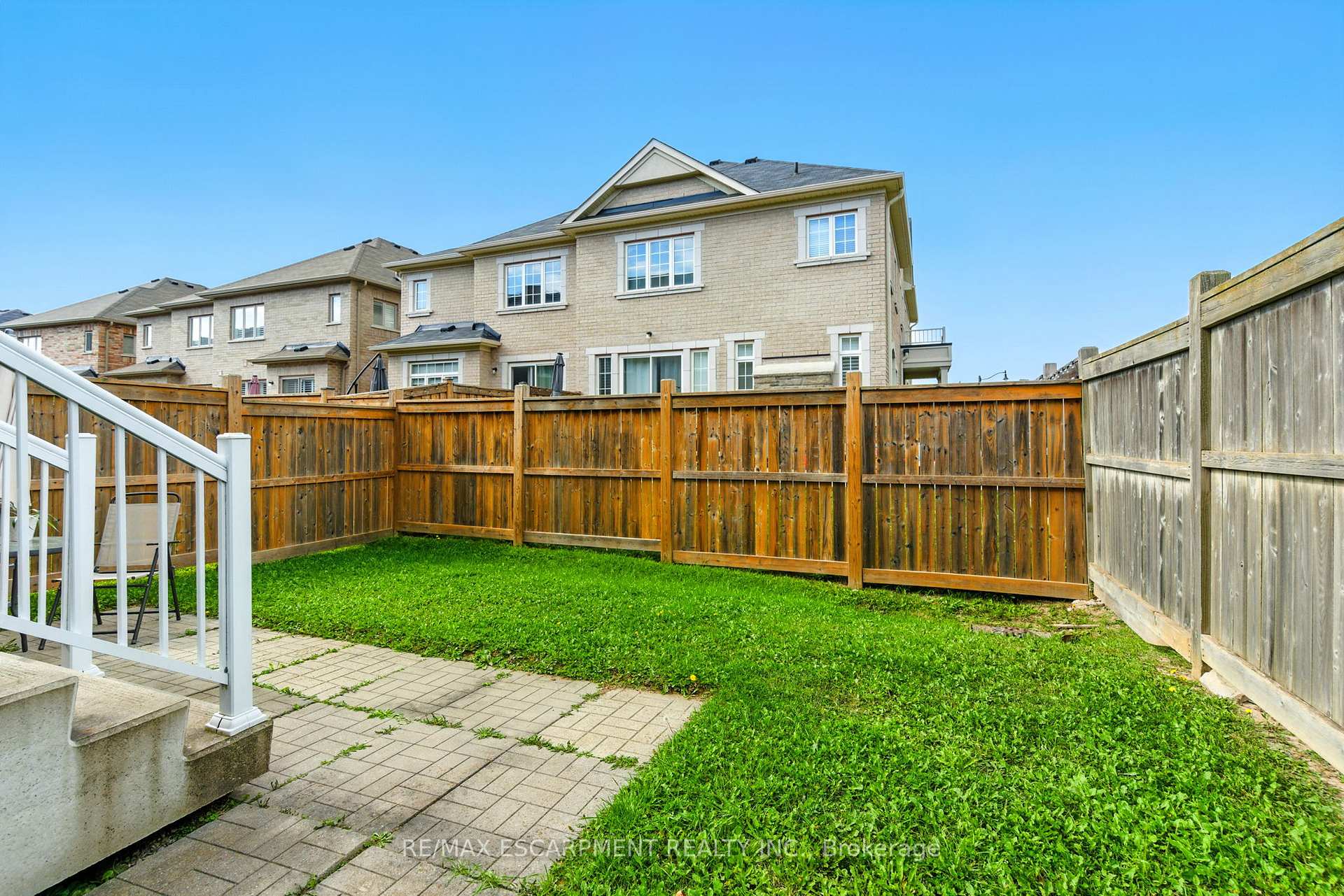 Photo 43 of 115 Skinner Road, Hamilton, Waterdown — HOMEH