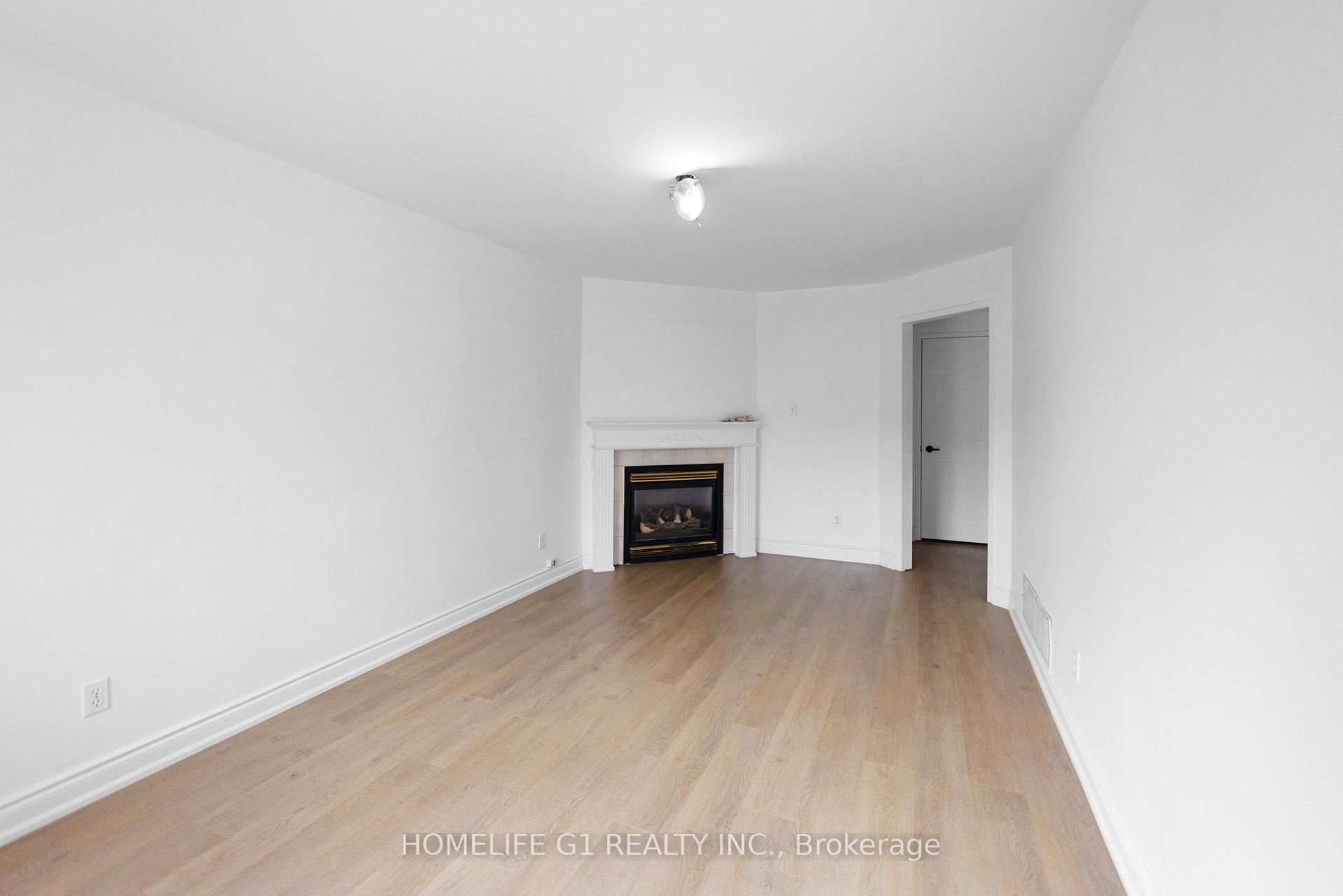 Photo 11 of 9 Hodgson Drive, Barrie, Northwest — HOMEH