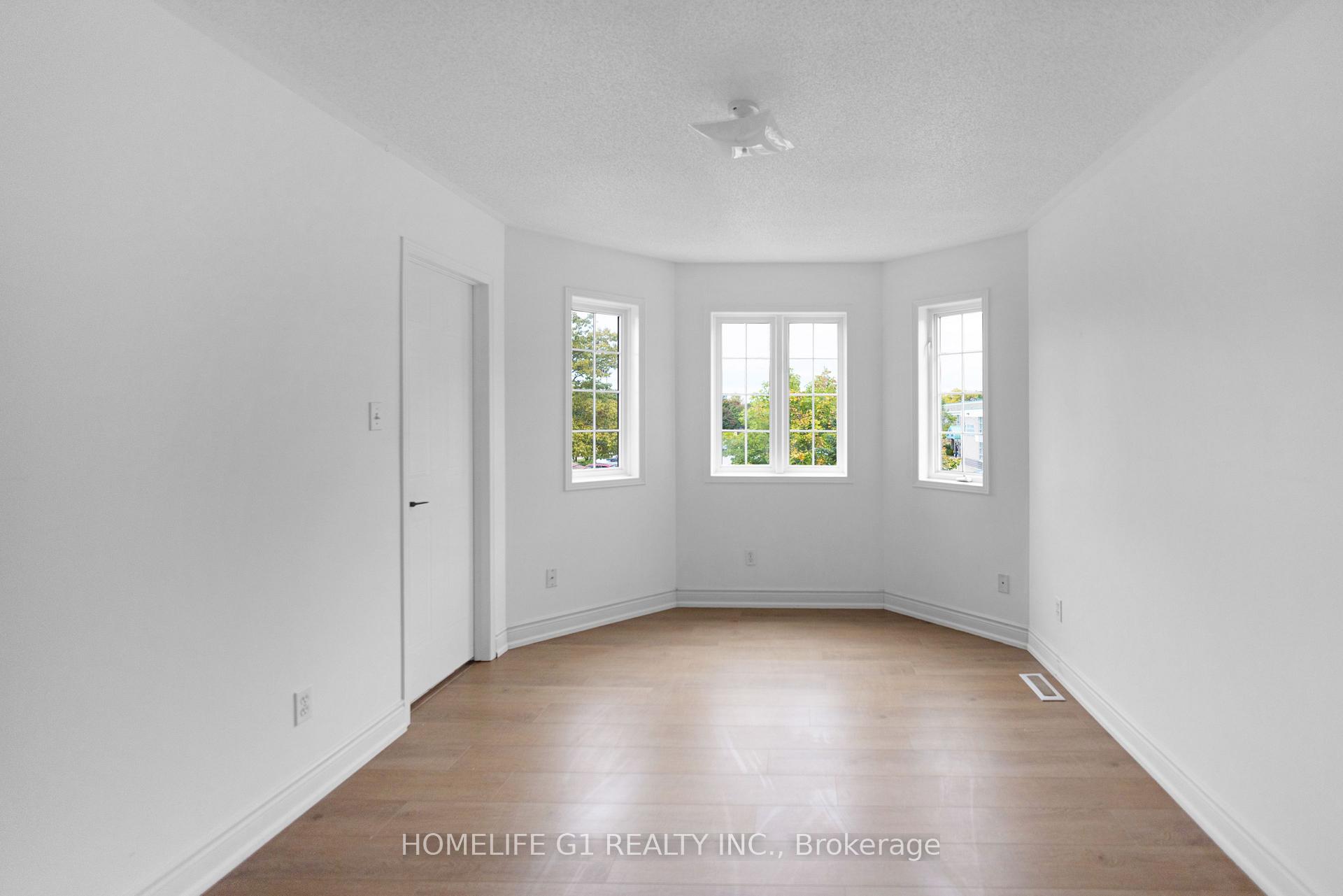 Photo 21 of 9 Hodgson Drive, Barrie, Northwest — HOMEH