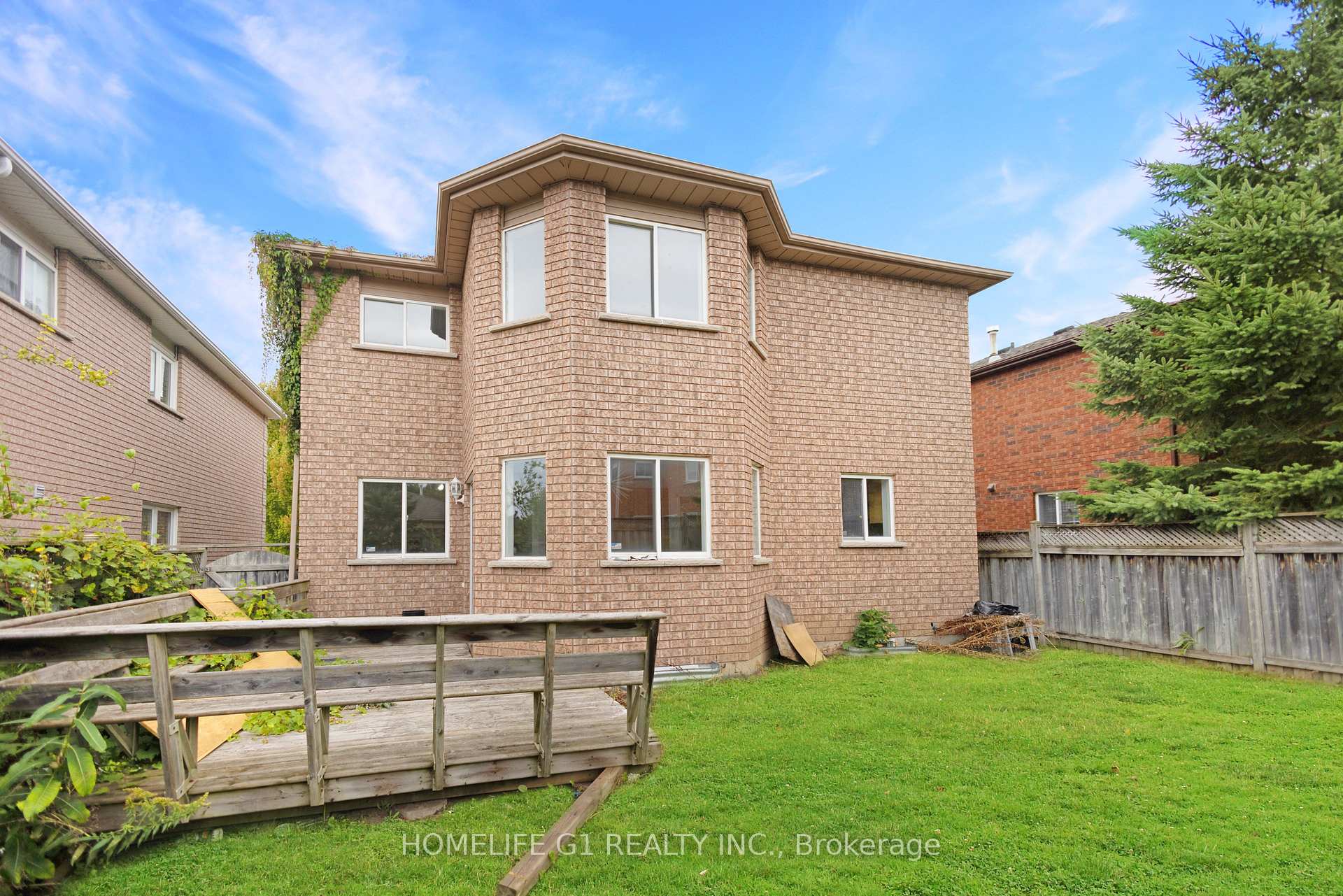 Photo 26 of 9 Hodgson Drive, Barrie, Northwest — HOMEH