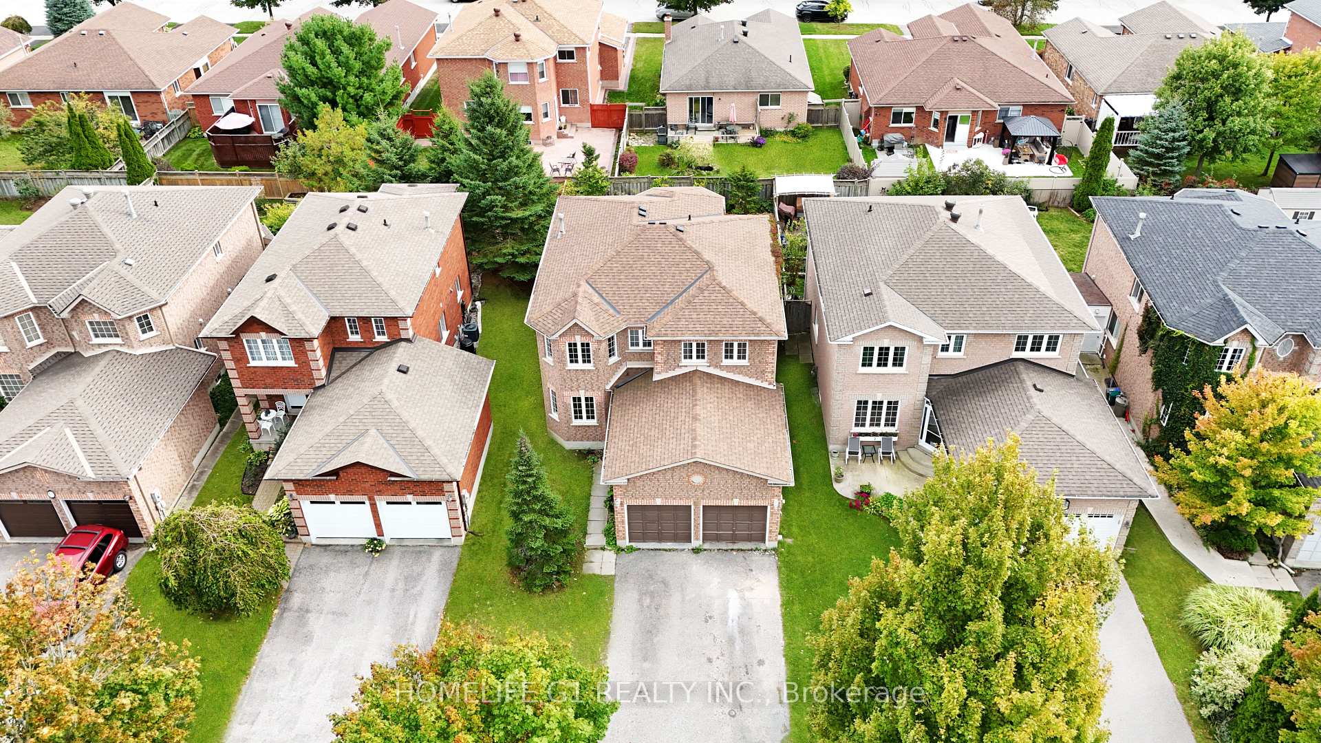 Photo 25 of 9 Hodgson Drive, Barrie, Northwest — HOMEH