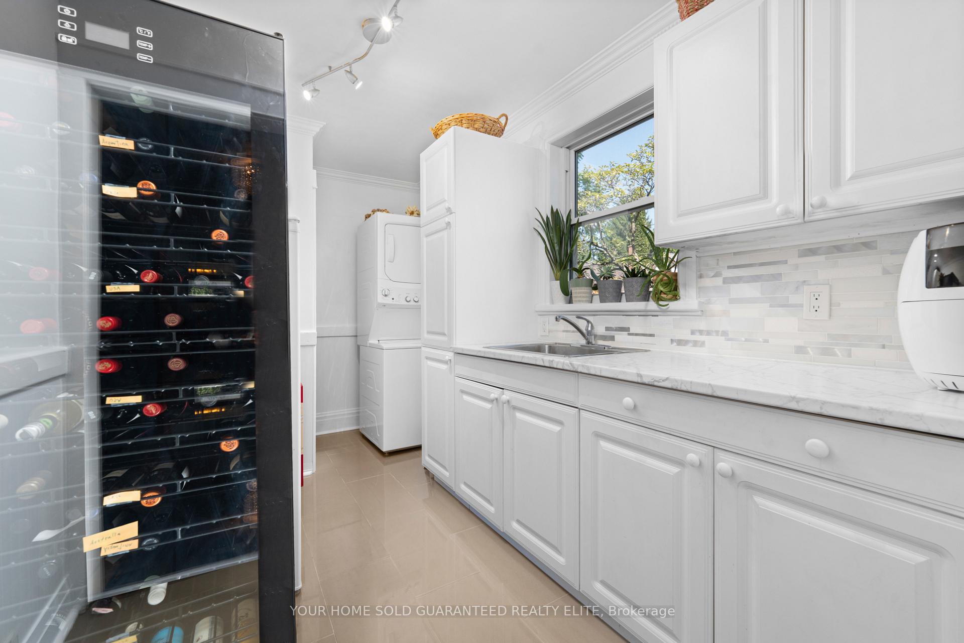 Photo 3 of 46 Newton Avenue, Hamilton, Westdale — HOMEH