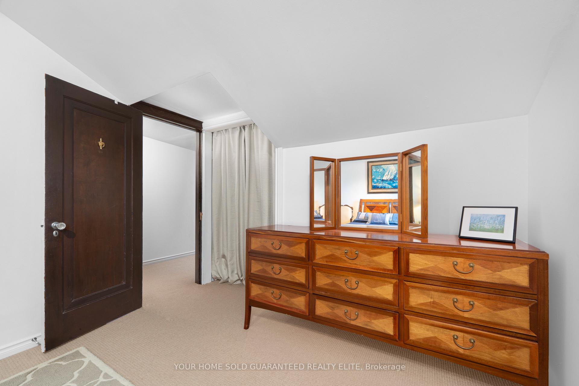 Photo 14 of 46 Newton Avenue, Hamilton, Westdale — HOMEH
