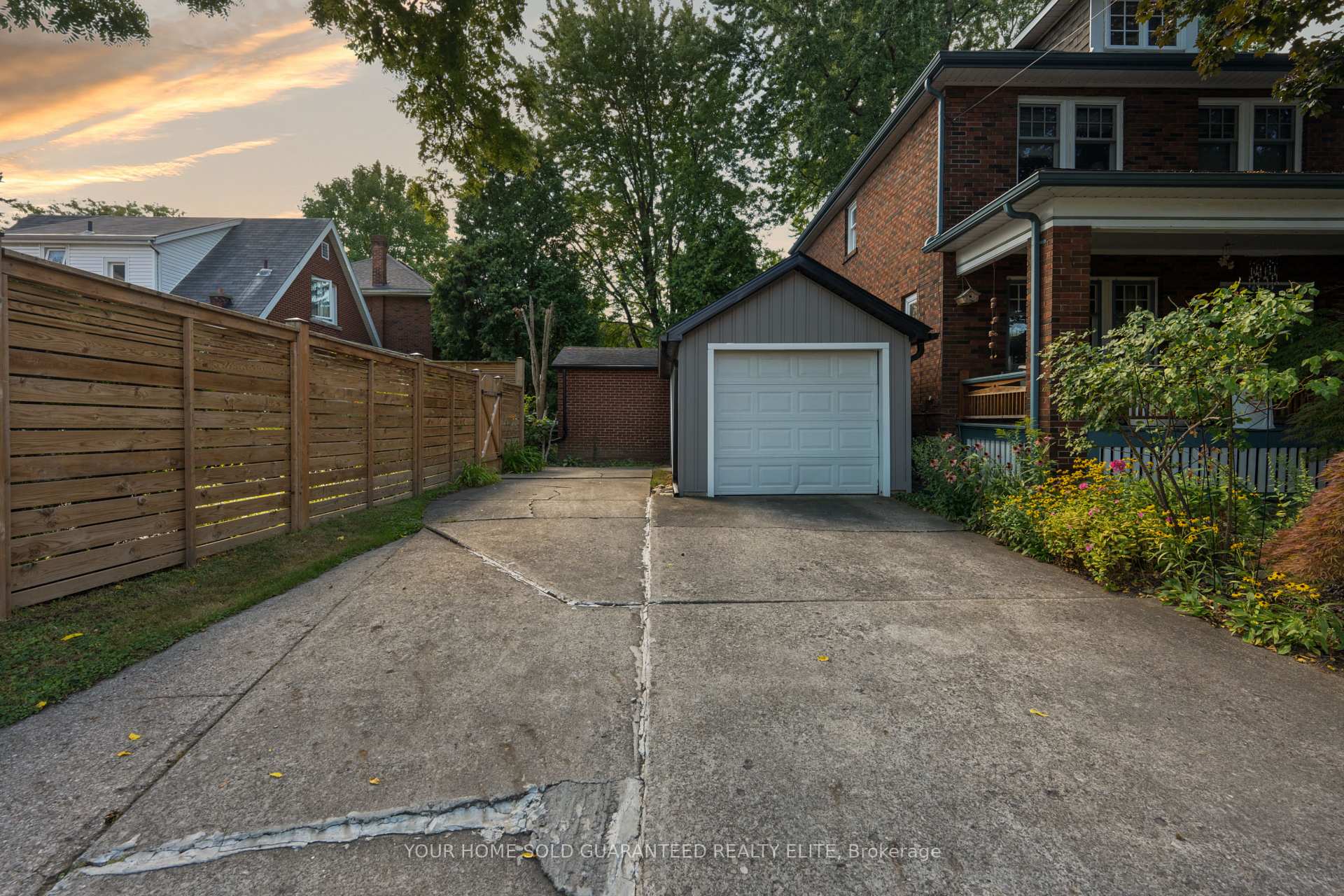 Photo 38 of 46 Newton Avenue, Hamilton, Westdale — HOMEH