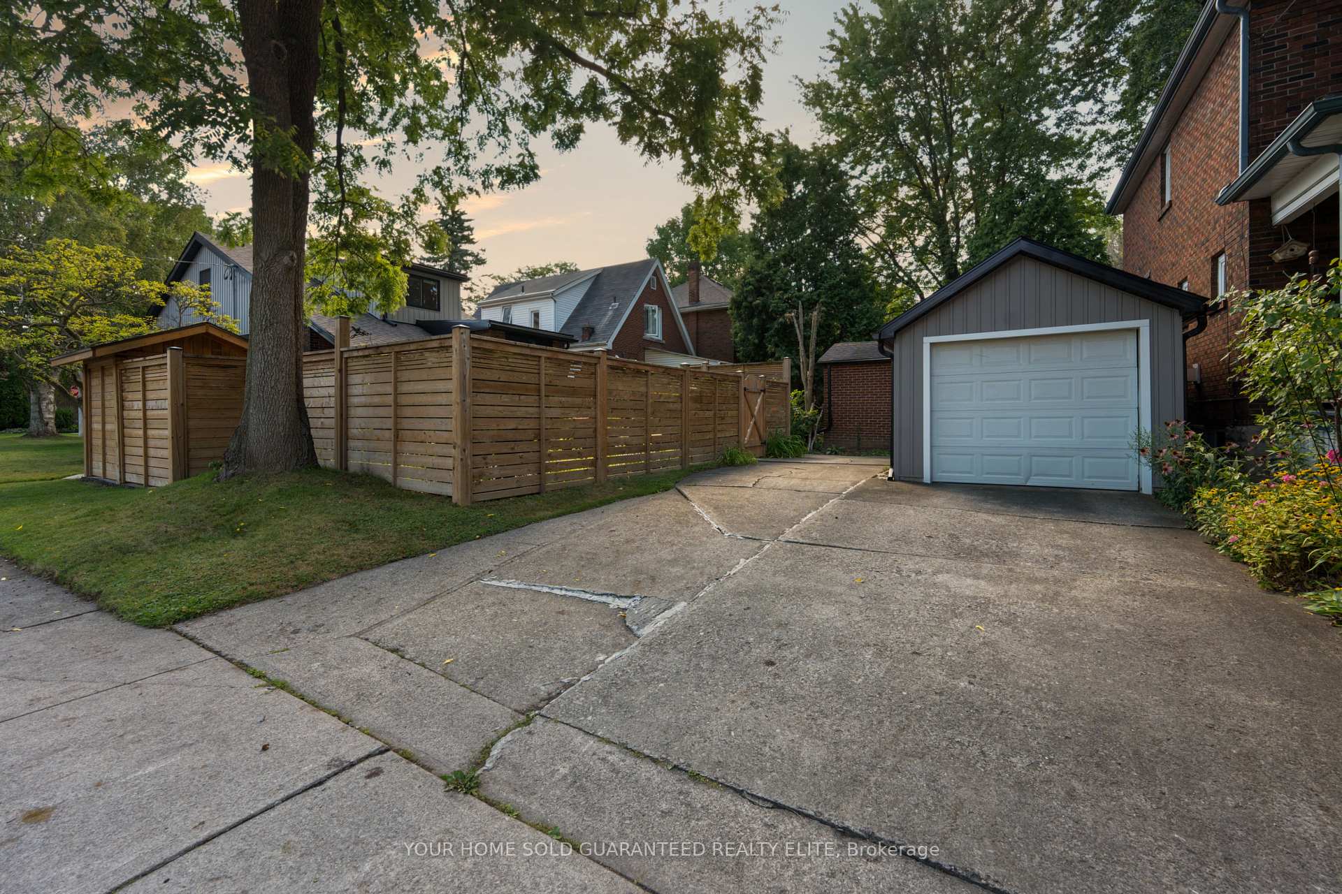 Photo 35 of 46 Newton Avenue, Hamilton, Westdale — HOMEH