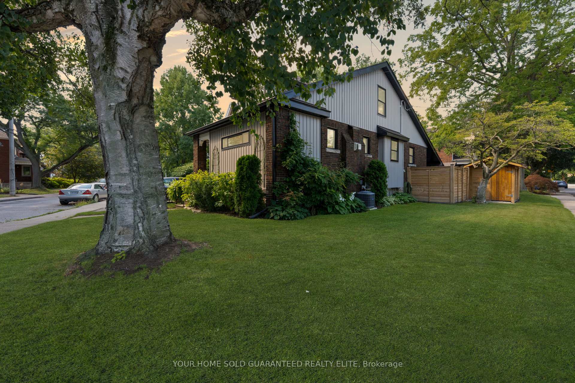 Photo 42 of 46 Newton Avenue, Hamilton, Westdale — HOMEH