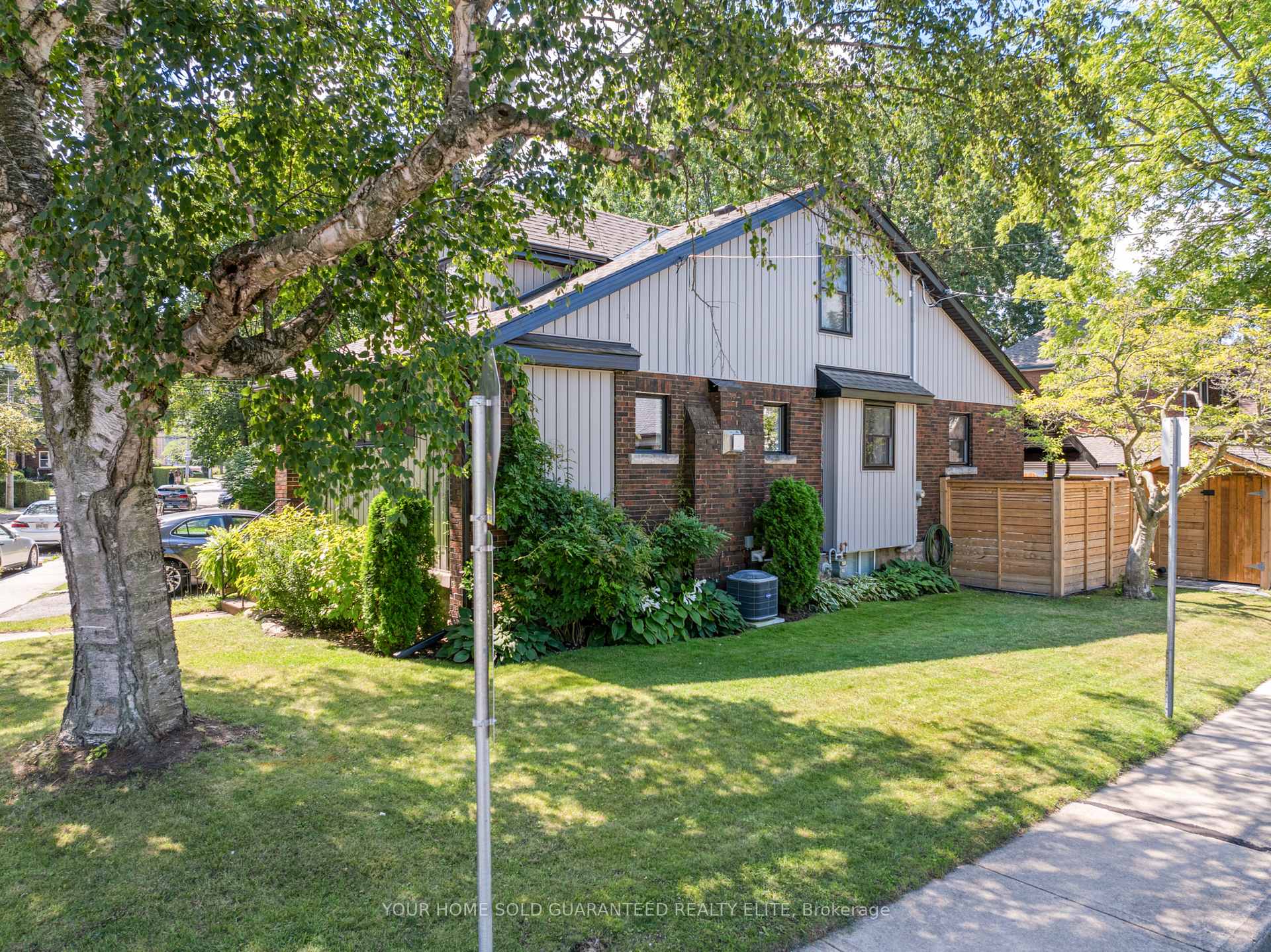 Photo 48 of 46 Newton Avenue, Hamilton, Westdale — HOMEH