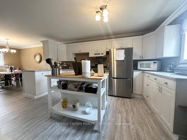 Photo 16 of 11 Cartier Avenue, Kapuskasing — HOMEH