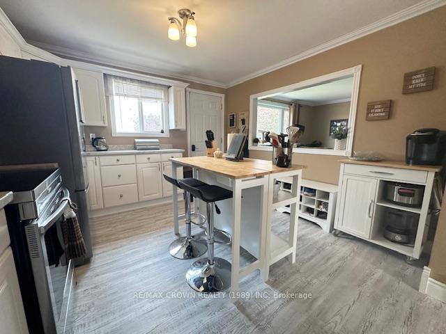 Photo 7 of 11 Cartier Avenue, Kapuskasing — HOMEH