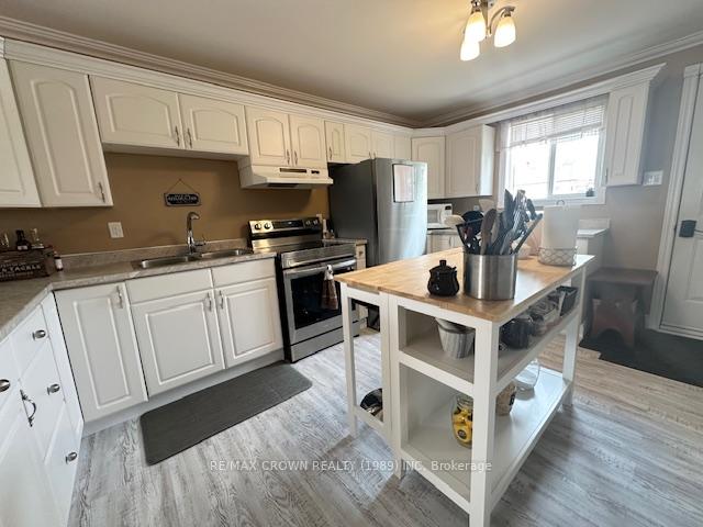 Photo 6 of 11 Cartier Avenue, Kapuskasing — HOMEH