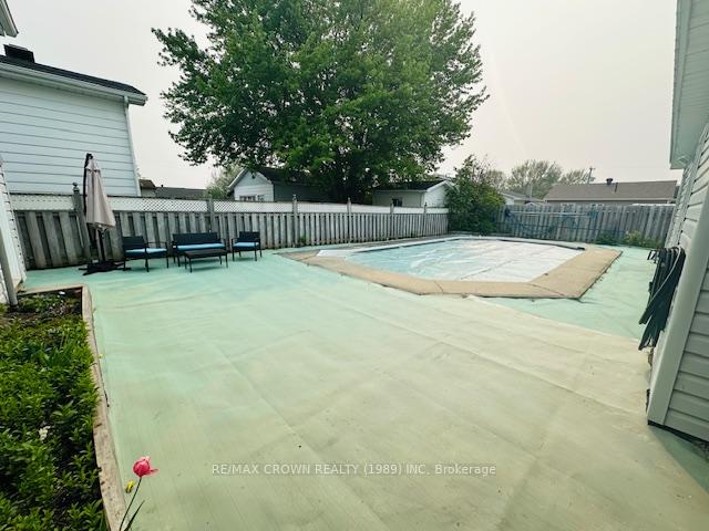 Photo 36 of 11 Cartier Avenue, Kapuskasing — HOMEH