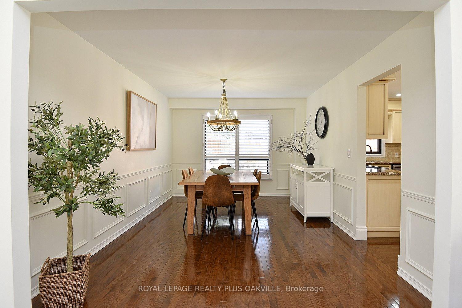 Photo 10 of 81 Jerome Park Drive, Hamilton, Dundas — HOMEH