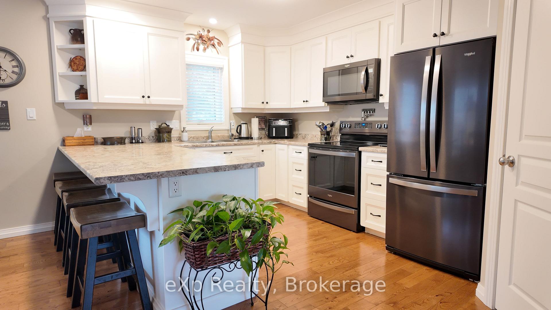 Photo 3 of 188 12th Avenue, Hanover — HOMEH