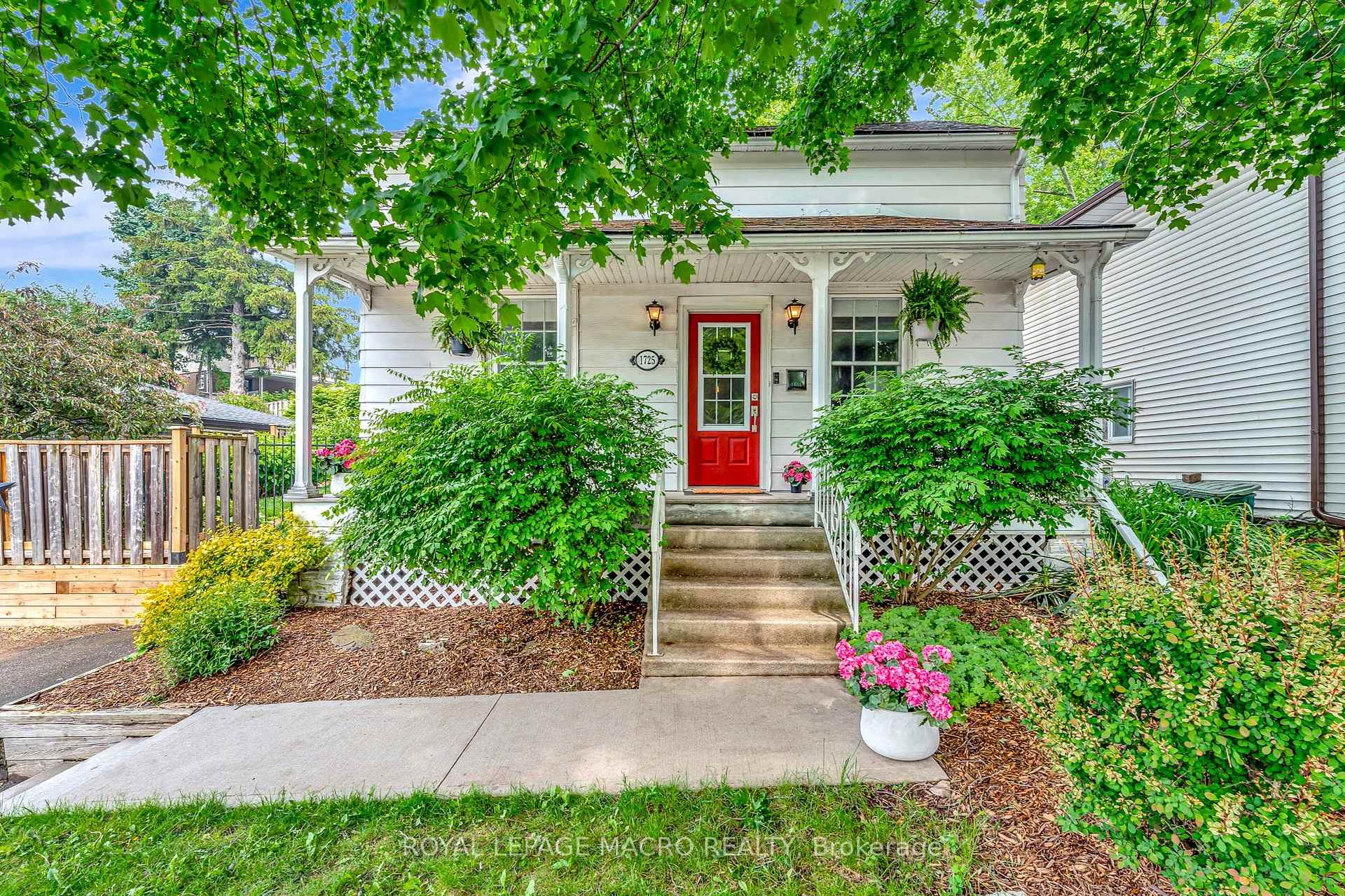 Photo 1 of 1725 Franklin Boulevard, Cambridge, Hespeler Village — HOMEH
