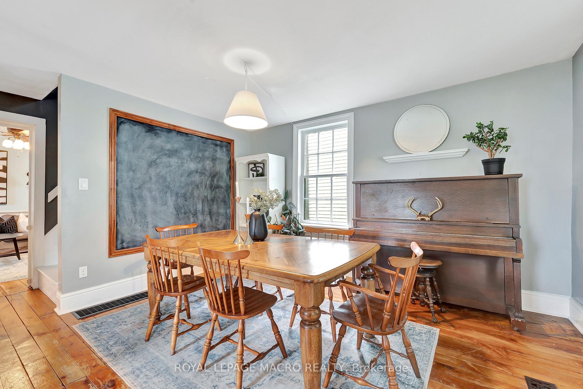 Photo 2 of 1725 Franklin Boulevard, Cambridge, Hespeler Village — HOMEH
