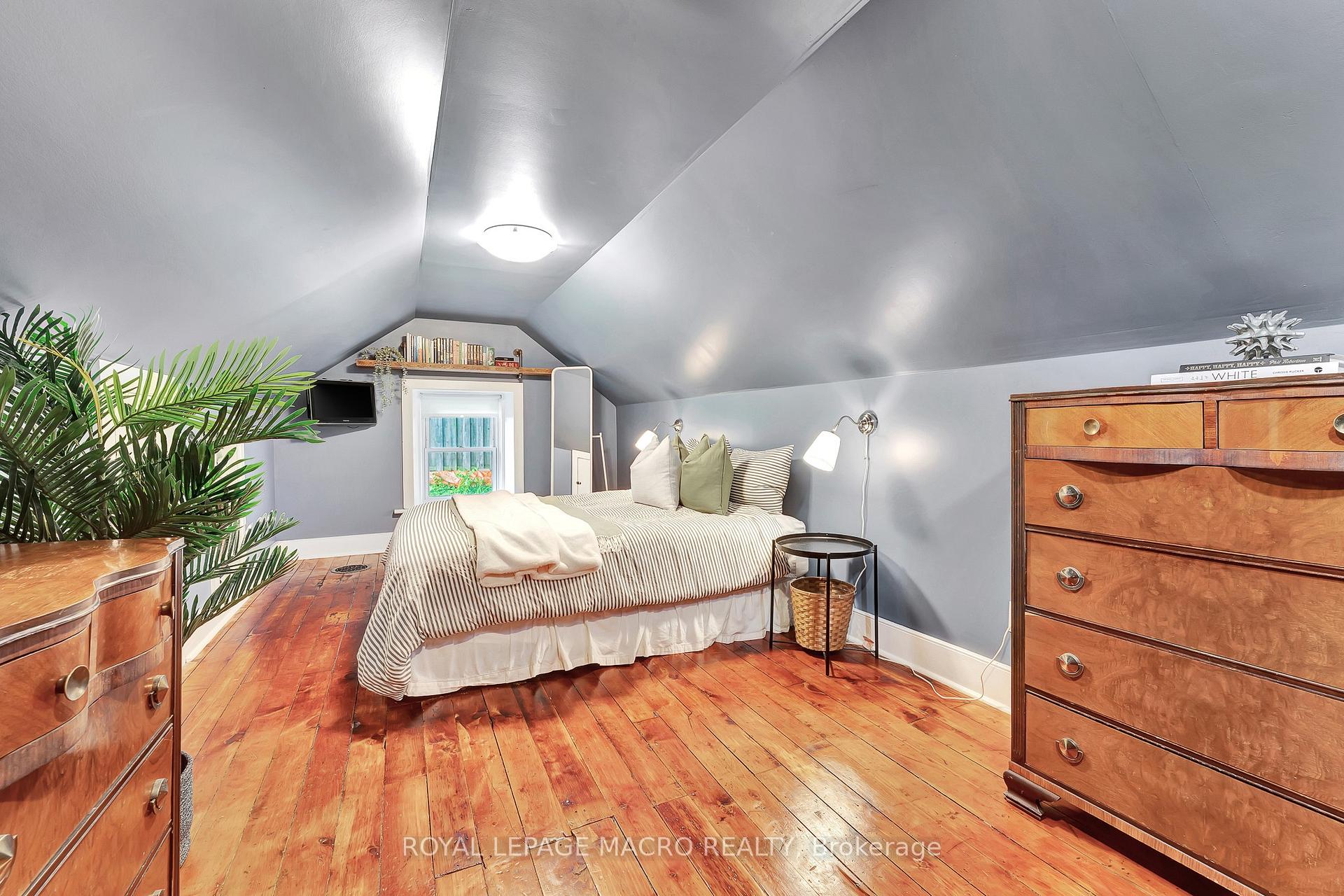 Photo 12 of 1725 Franklin Boulevard, Cambridge, Hespeler Village — HOMEH
