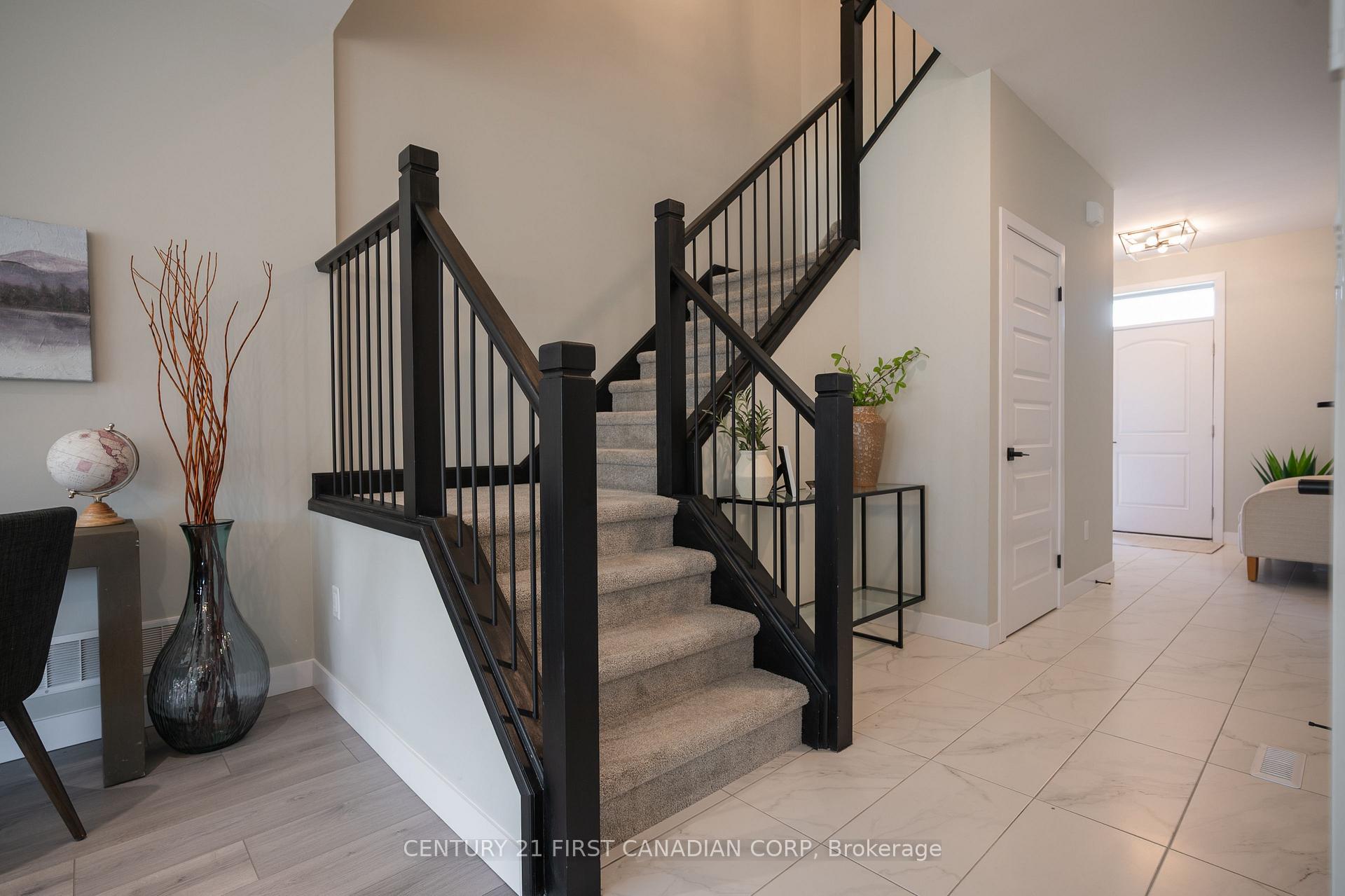 Photo 4 of 203 Winlow Way, Middlesex Centre, Kilworth — HOMEH