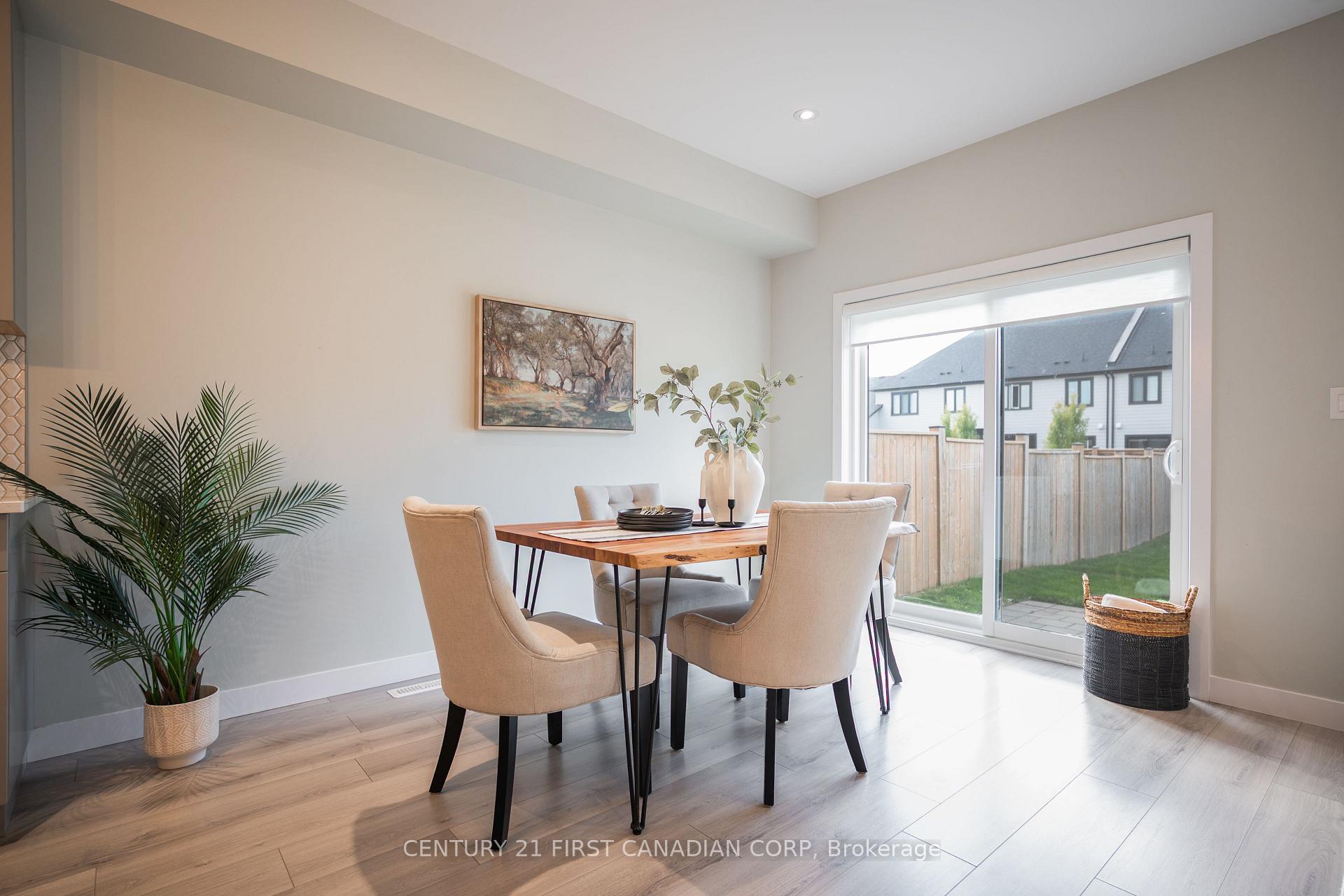 Photo 7 of 203 Winlow Way, Middlesex Centre, Kilworth — HOMEH