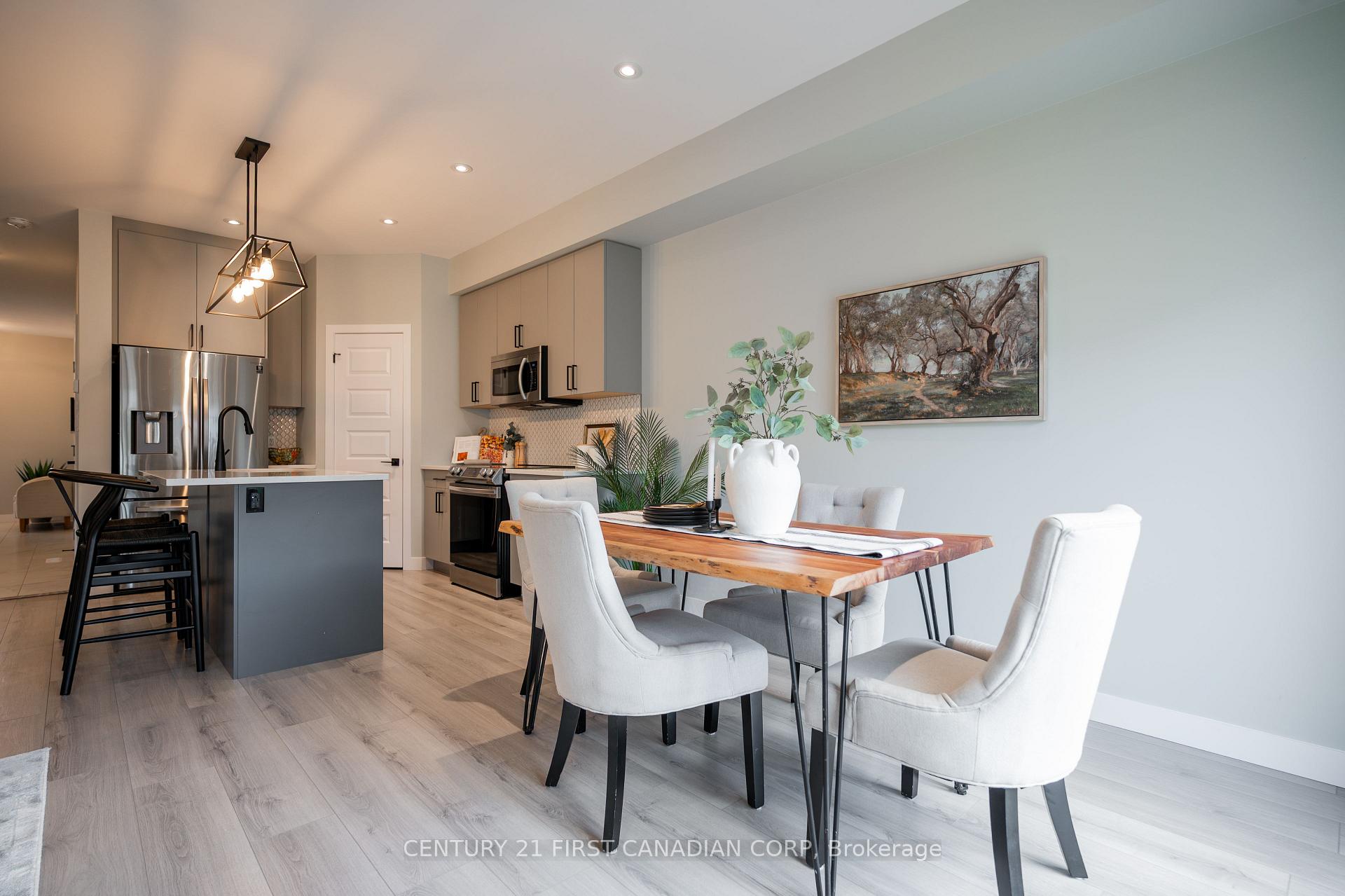Photo 12 of 203 Winlow Way, Middlesex Centre, Kilworth — HOMEH