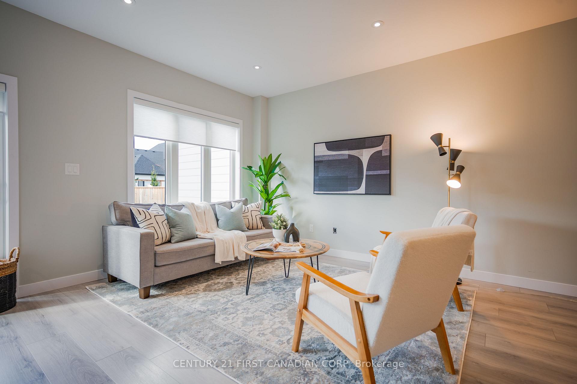 Photo 11 of 203 Winlow Way, Middlesex Centre, Kilworth — HOMEH