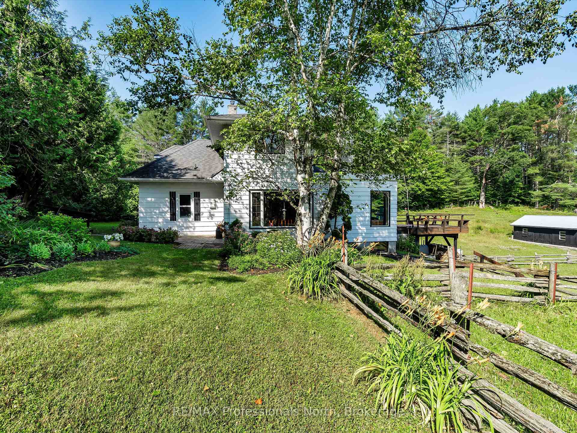 Photo 17 of 1069 Kirk Line E, Bracebridge, Macaulay — HOMEH