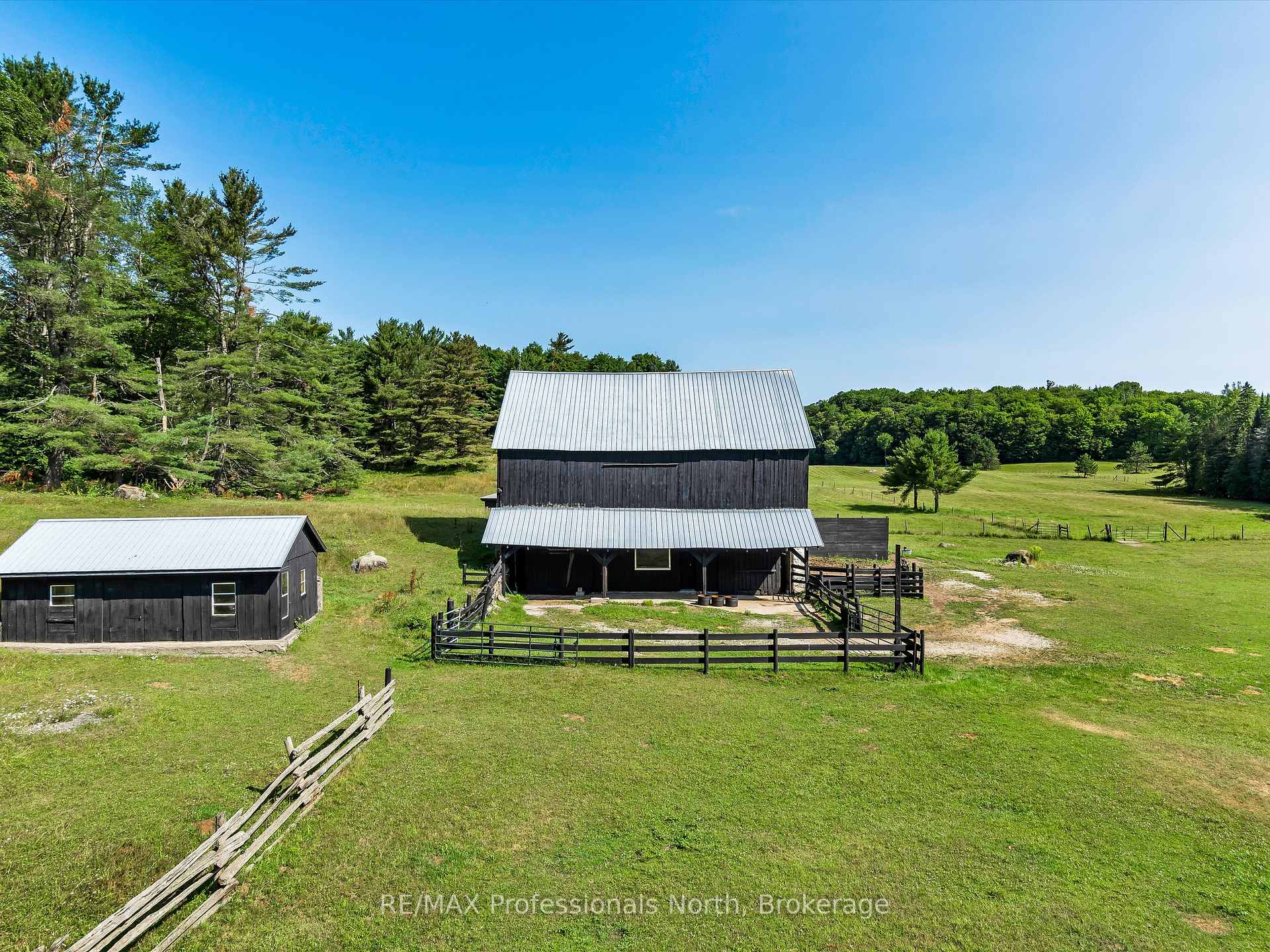 Photo 20 of 1069 Kirk Line E, Bracebridge, Macaulay — HOMEH