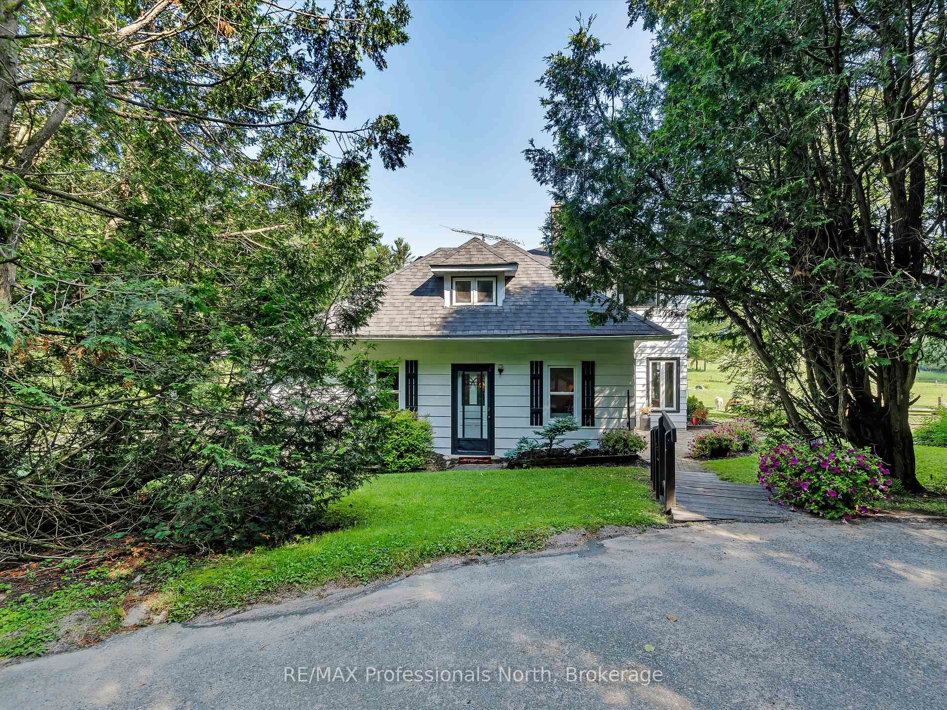 Photo 18 of 1069 Kirk Line E, Bracebridge, Macaulay — HOMEH