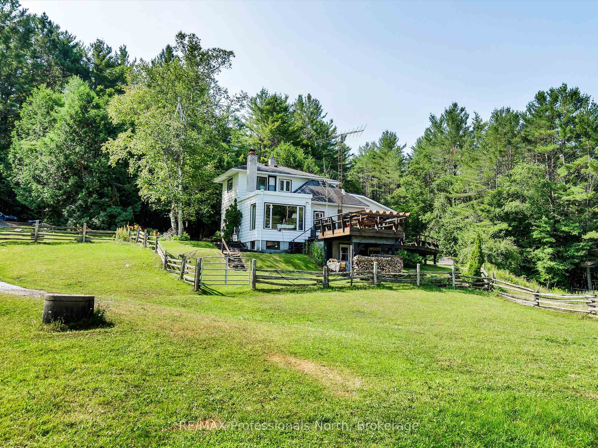 Photo 26 of 1069 Kirk Line E, Bracebridge, Macaulay — HOMEH
